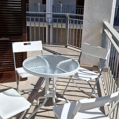 Italian Coastal Escape - 5 Minutes From The Sea * Cipollina